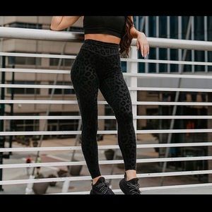 Balance Athletica The Lux Pant- Midnight